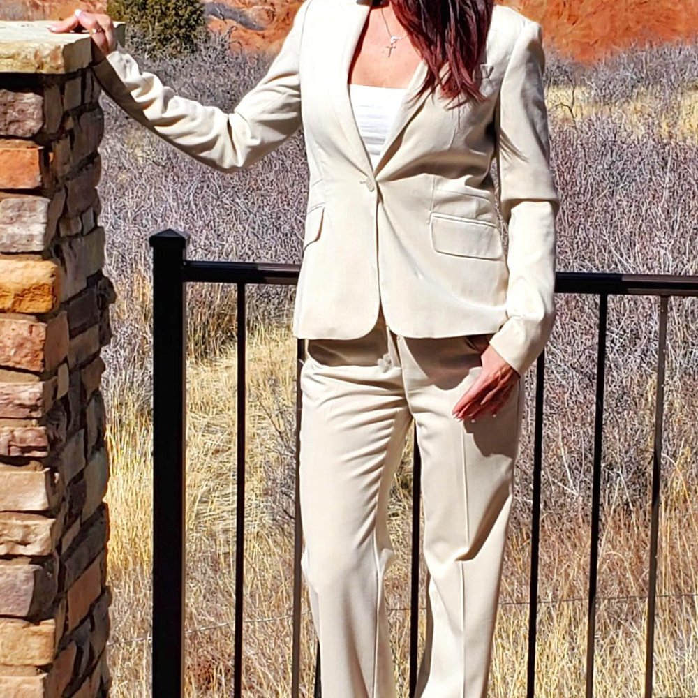 New York & Company Lightweight Khaki Spring/Summer  Pantsuit